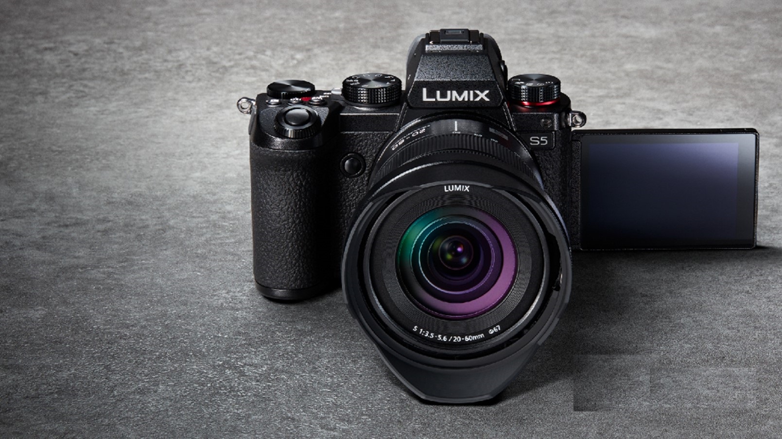 Limited-time $1,400 savings on the Panasonic LUMIX S5 camera bundle