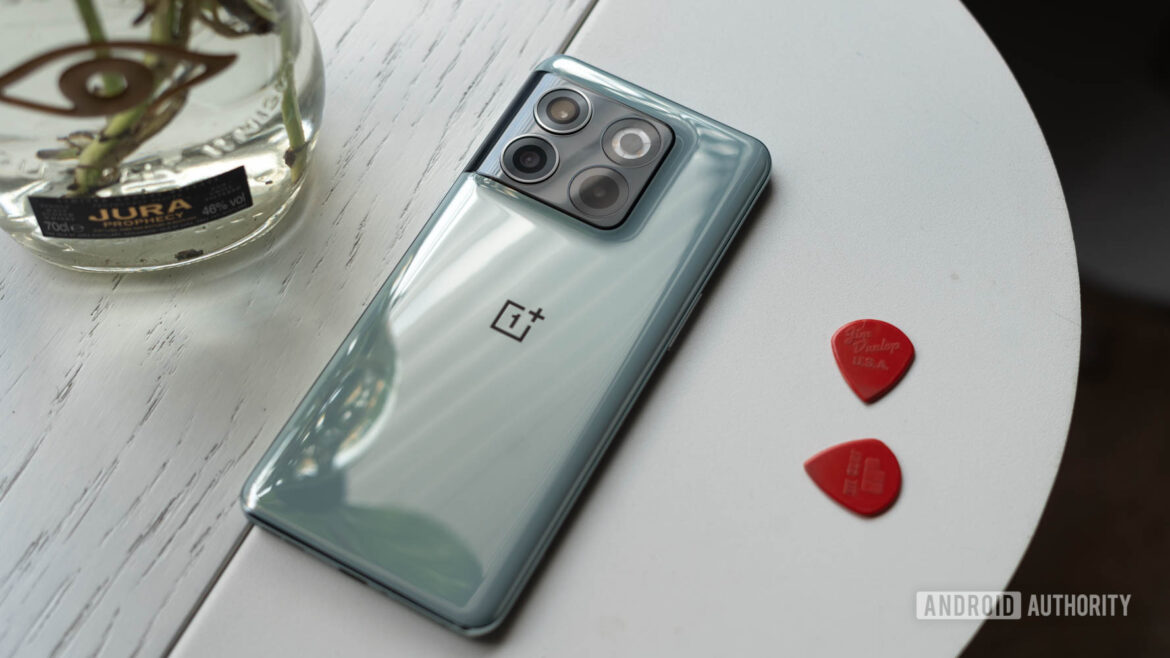 If the OnePlus 12T is coming, it’ll look like this