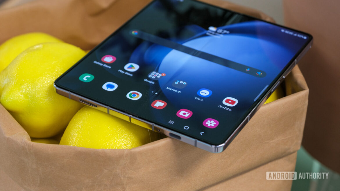 Lowest price of 2024 on the Samsung Galaxy Z Fold 5