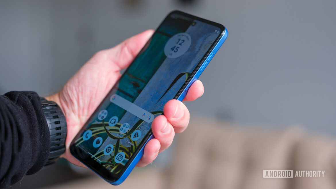 Motorola Moto G Play (2024) review: Should you buy it?