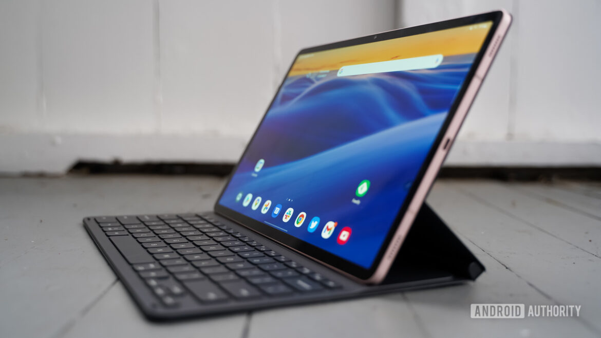 The Galaxy Tab S8 Plus just got its first $350 discount