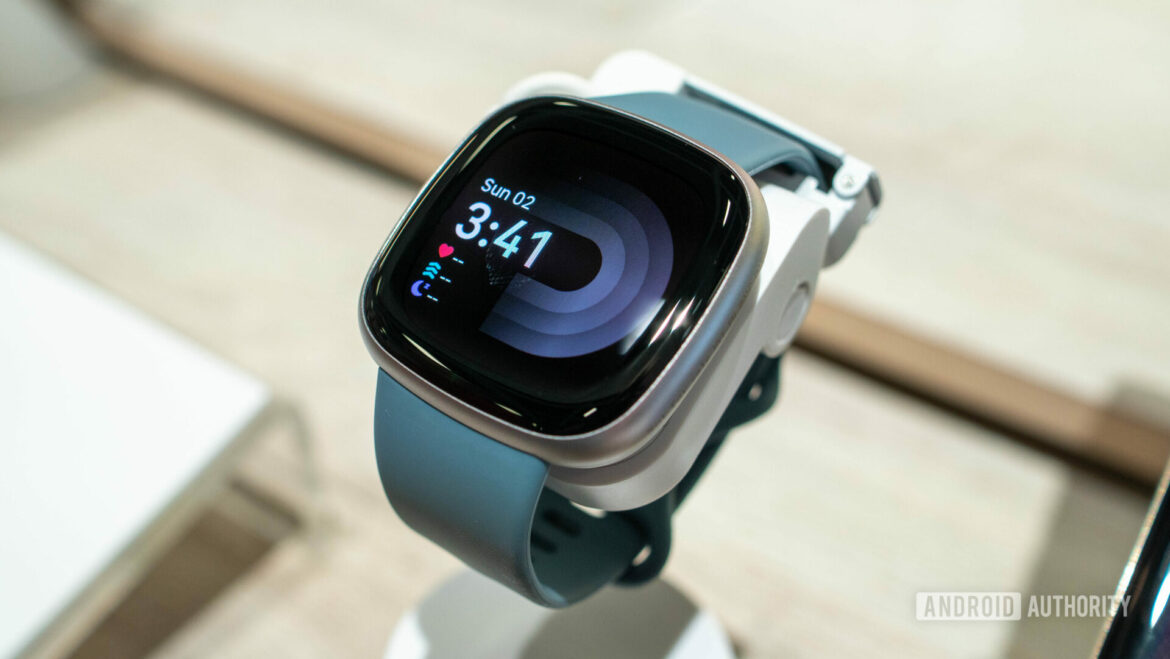 This 48% price drop on the Fitbit Versa 4 looks too good to be true